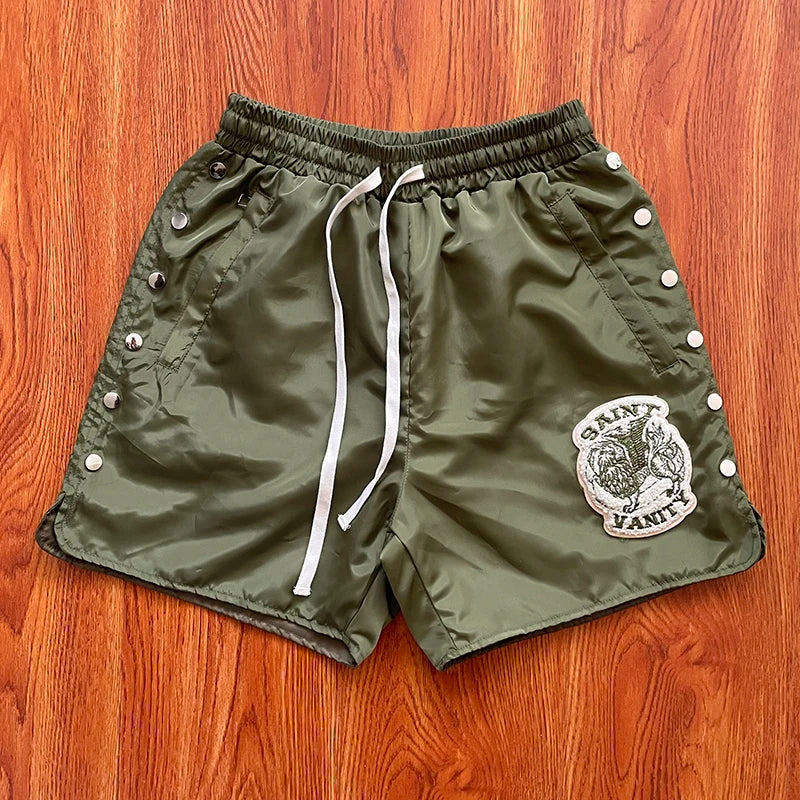 The same embroidered breasted casual sports shorts from SAINT VANITY ins